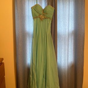 Long blue prom/ball dress